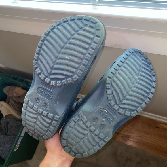 W10 Crocs - Picture 4 of 6